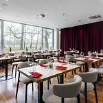 Hotel Park By Radisson Frankfurt Airport 3*