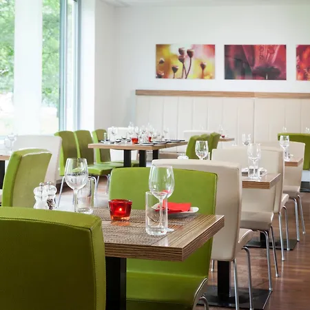 파크 인 바이 라디슨 에어포트 호텔