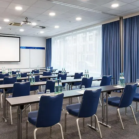 Park By Radisson Frankfurt Airport Hotel 3*