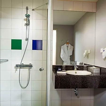 Park By Radisson Frankfurt Airport Отель 3*