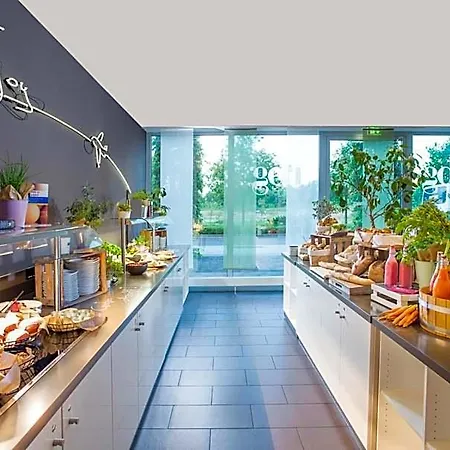 מלון Park By Radisson Frankfurt Airport