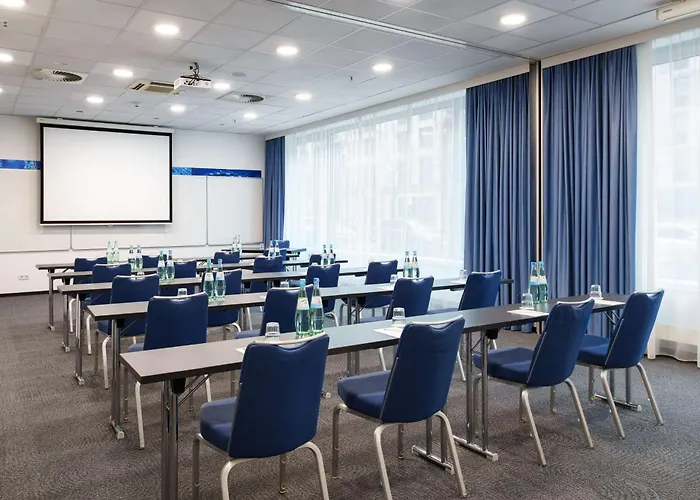 Park By Radisson Frankfurt Airport Hotel 3*