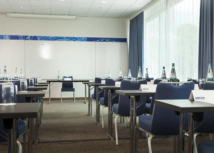 Park By Radisson Frankfurt Airport 3*