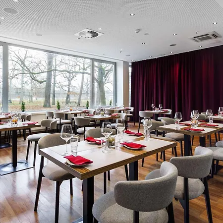 Hotel Park By Radisson Frankfurt Airport 3*