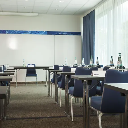 Park By Radisson Frankfurt Airport 3*