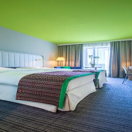 Park By Radisson Frankfurt Airport 3*