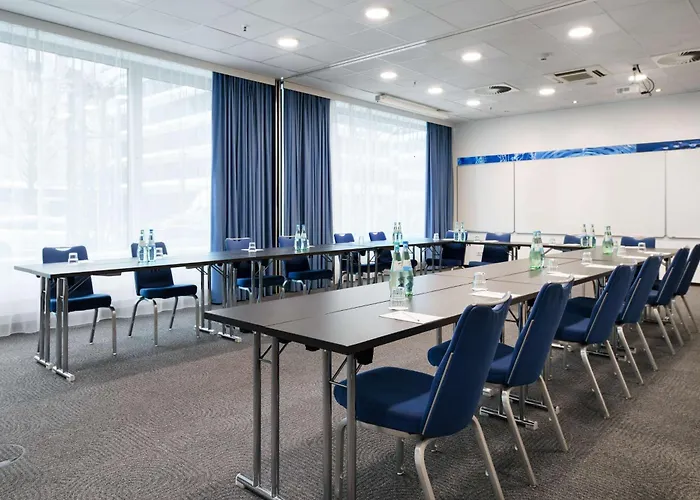 Park By Radisson Frankfurt Airport 3* Φραγκφούρτη